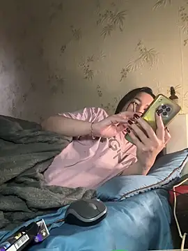 Naughtbaby_2025 live sex cam