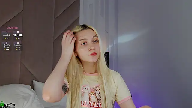 SaraHearts's cam snapshot