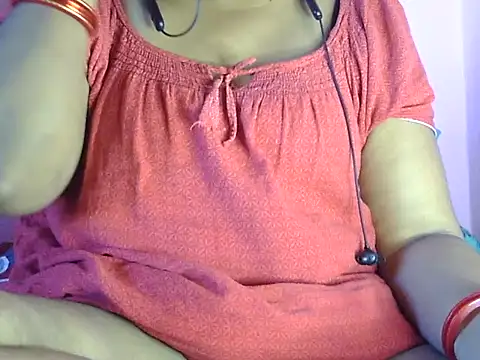 Pooja-suman's cam snapshot