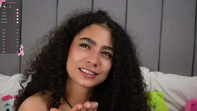 Victoria_Curly's cam snapshot