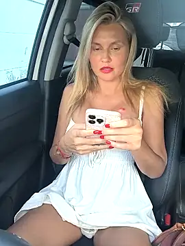 Beverly-hillls's cam snapshot