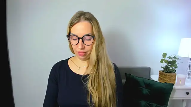 AriaDesire's cam snapshot