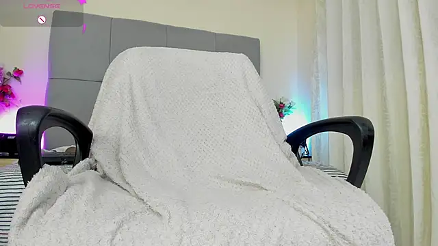 scarlet_hit's cam snapshot