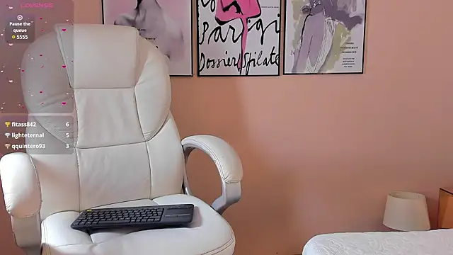 hillary_chen's cam snapshot