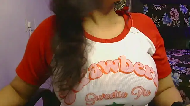 Hey_Jully's cam snapshot