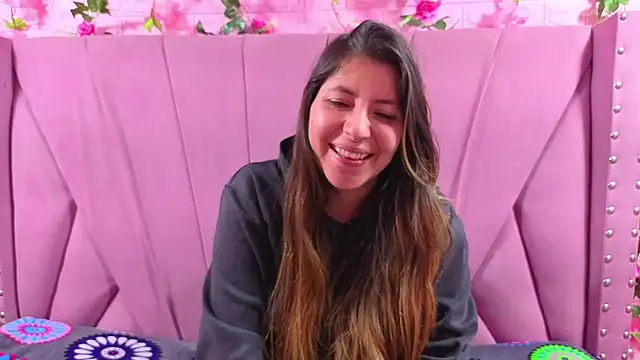 Alyy_Brown's cam snapshot