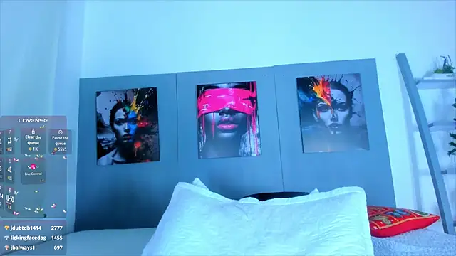 AlessiaMarcu-'s cam snapshot