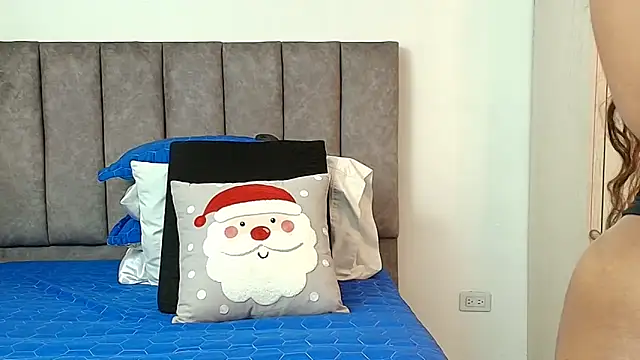 karina_lewis_'s cam snapshot