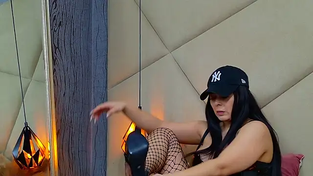 ChloeFrost's cam snapshot