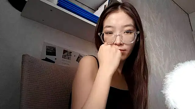 MollyTiger's cam snapshot