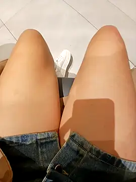 Ori-Lynk live sex cam