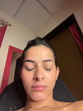 violetta-brown1's cam snapshot