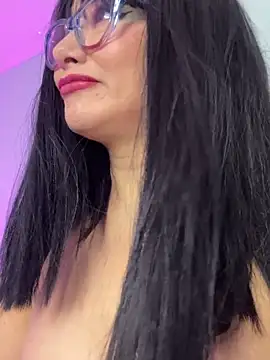 sharon_leone26's cam snapshot