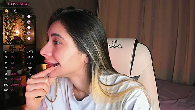 DarlaLike's cam snapshot