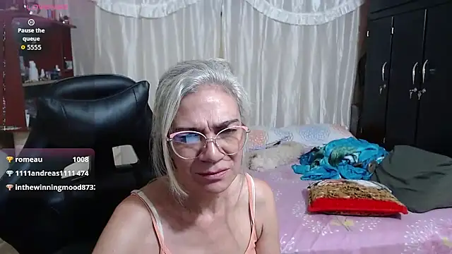 Giorgia_xue53's cam snapshot