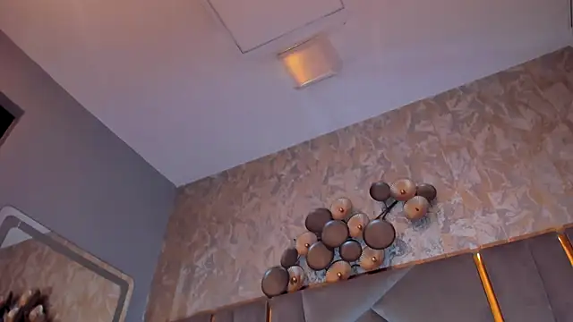 KimDevinne's cam snapshot