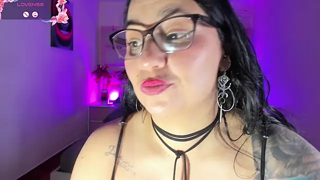 tamara_rouse1's cam snapshot