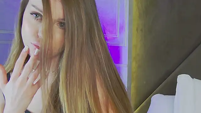 MarilynNova's cam snapshot