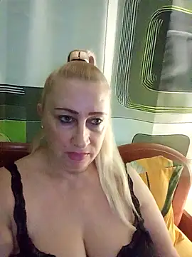 Esenia505's cam snapshot