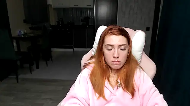 Reginasmilee's cam snapshot