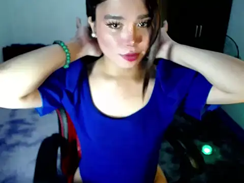 sofiathe1st live sex cam