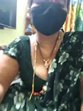 hot-telugu-queen's cam snapshot