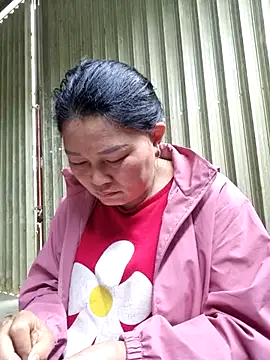 yoowwmr's cam snapshot