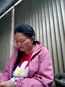 yoowwmr's cam snapshot