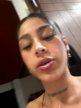 paisitahot1975's cam snapshot