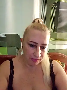 Esenia505's cam snapshot