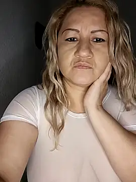 Karoline_milf_hot's web cam