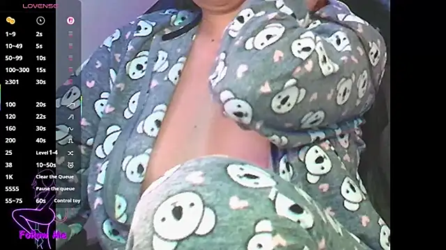 SallyWhitee's cam snapshot