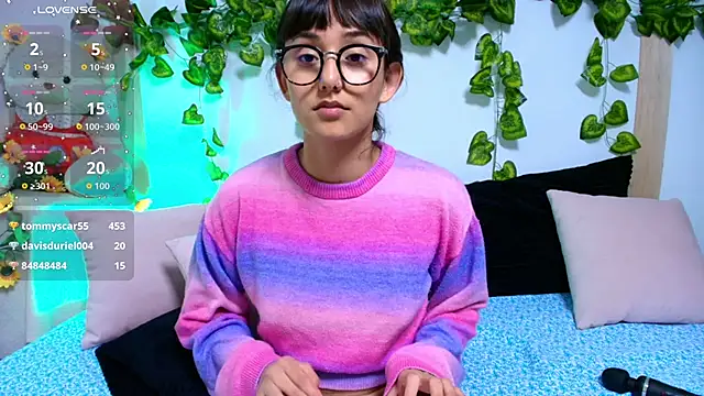 tati_cardenas's cam snapshot