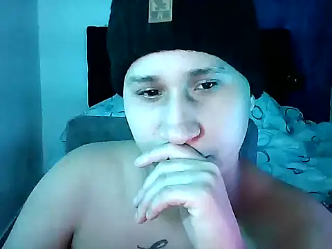 Im_Milan_Rs's cam snapshot