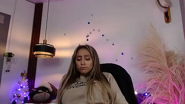 salome_drasin's cam snapshot