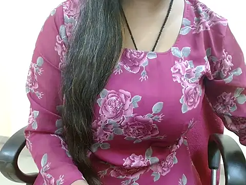 LovingPihu's cam snapshot