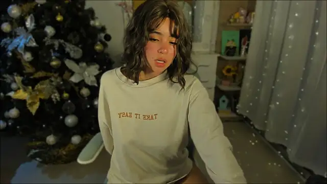 dear_oliviaa_'s cam snapshot