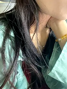 Mina048's cam snapshot