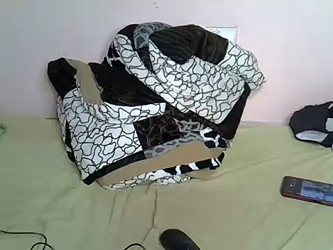 sweet_rozie's cam snapshot