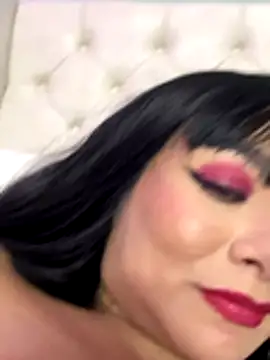 sharon_leone26's cam snapshot