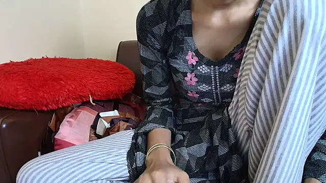 Sreya_'s cam snapshot