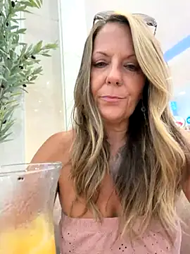 RubyInk's cam snapshot