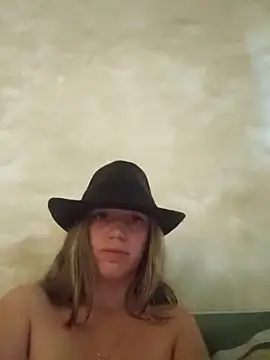 meandhim05's web cam