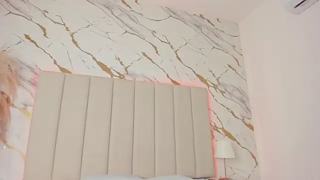 valery_thompsson's cam snapshot