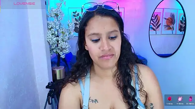 Lili_rousx's cam snapshot