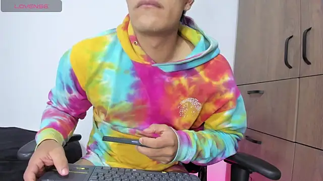 dorman_boy's cam snapshot