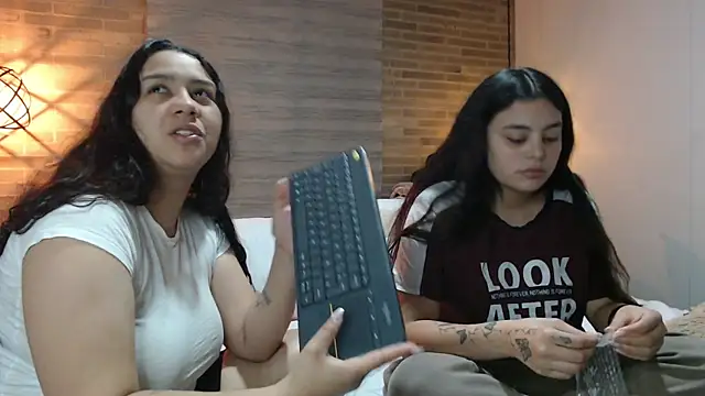 Scarlett_Jazmin live sex cam