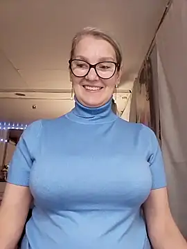 irinamaux live sex cam