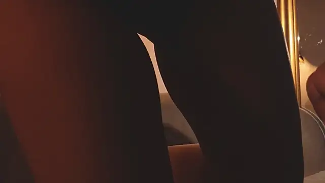 scarlethlux's web cam