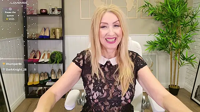 LadyLeea's cam snapshot